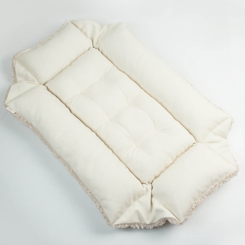 カミカミ大好きちゃん用 ８号帆布生地 キャリークッションベッド/クレートクッション 生成ファー Mサイズ