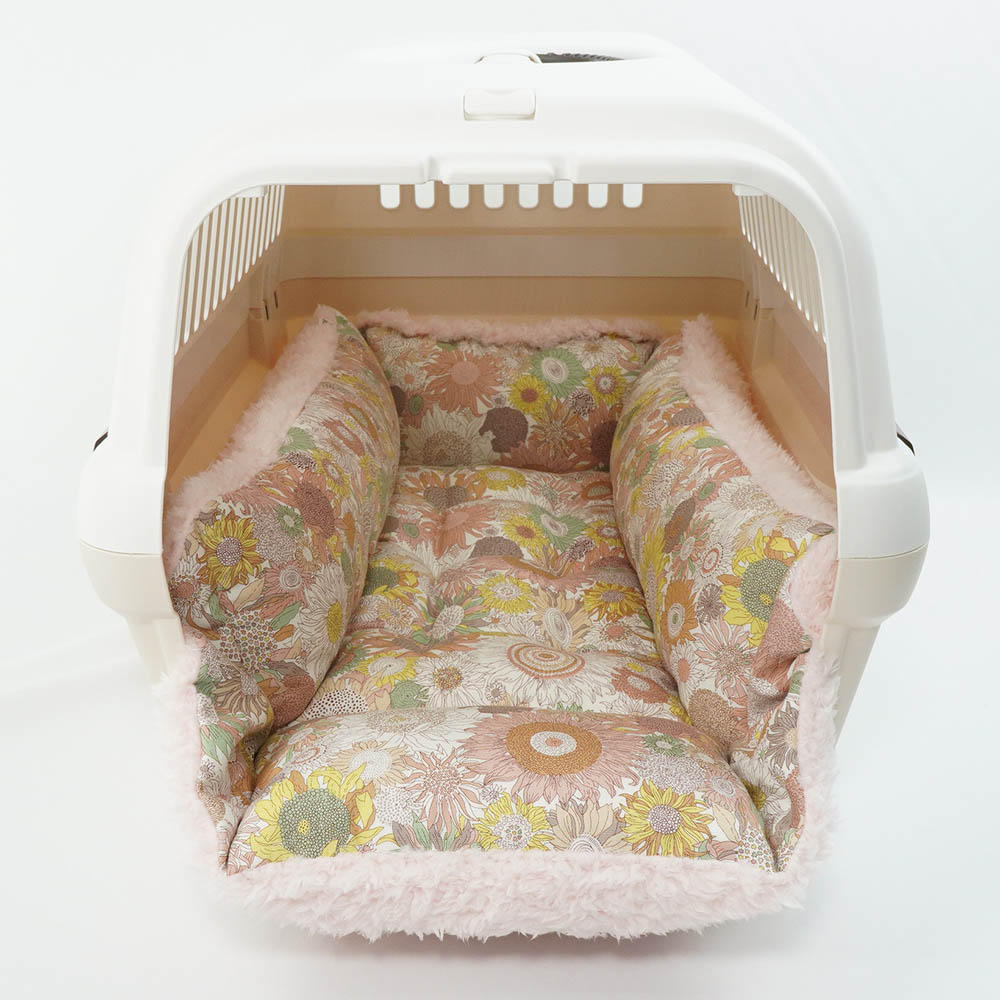 【限定品】ペットが喜ぶ キャリークッションベッド リバティプリント スモールスザンナ シャービーピンクファー Mサイズ