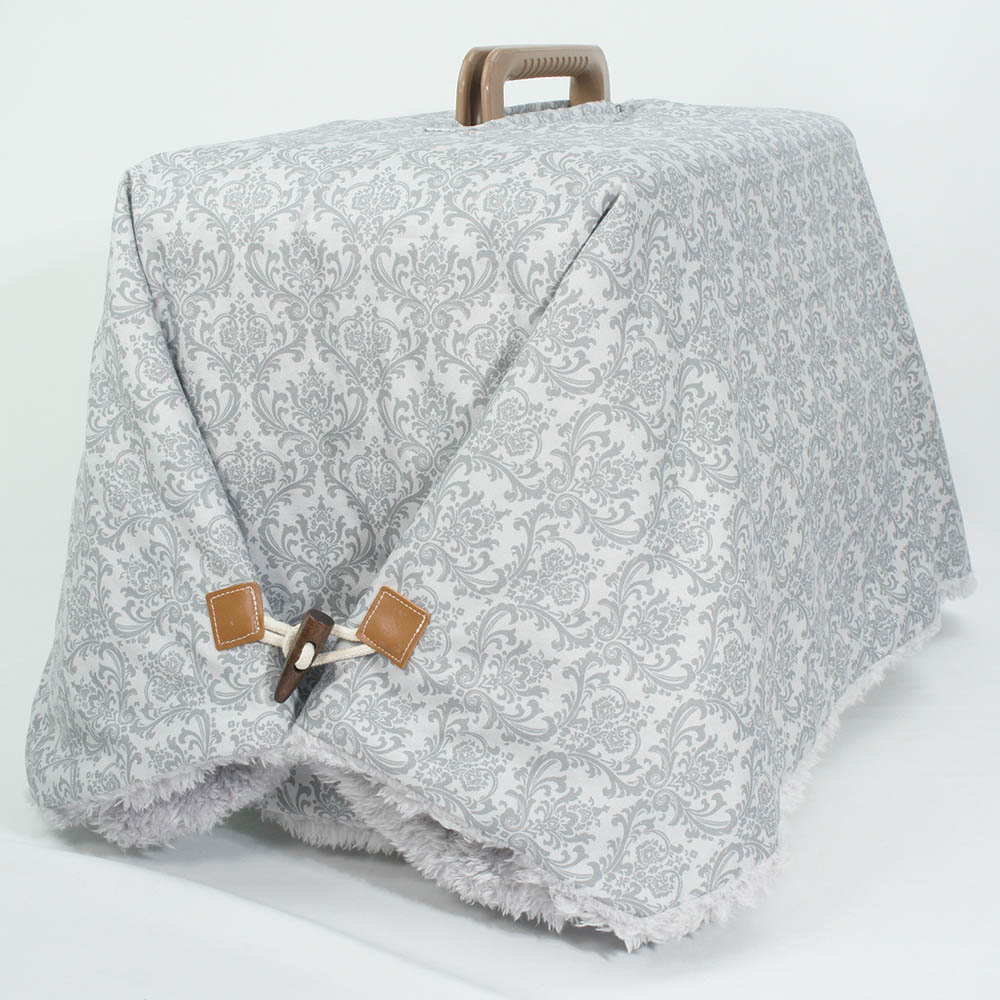 あったか３WAY キャリーカバーブランケット ダマスク グレーファー＜マルチ幅＞ Mサイズ（トグルボタン付き）