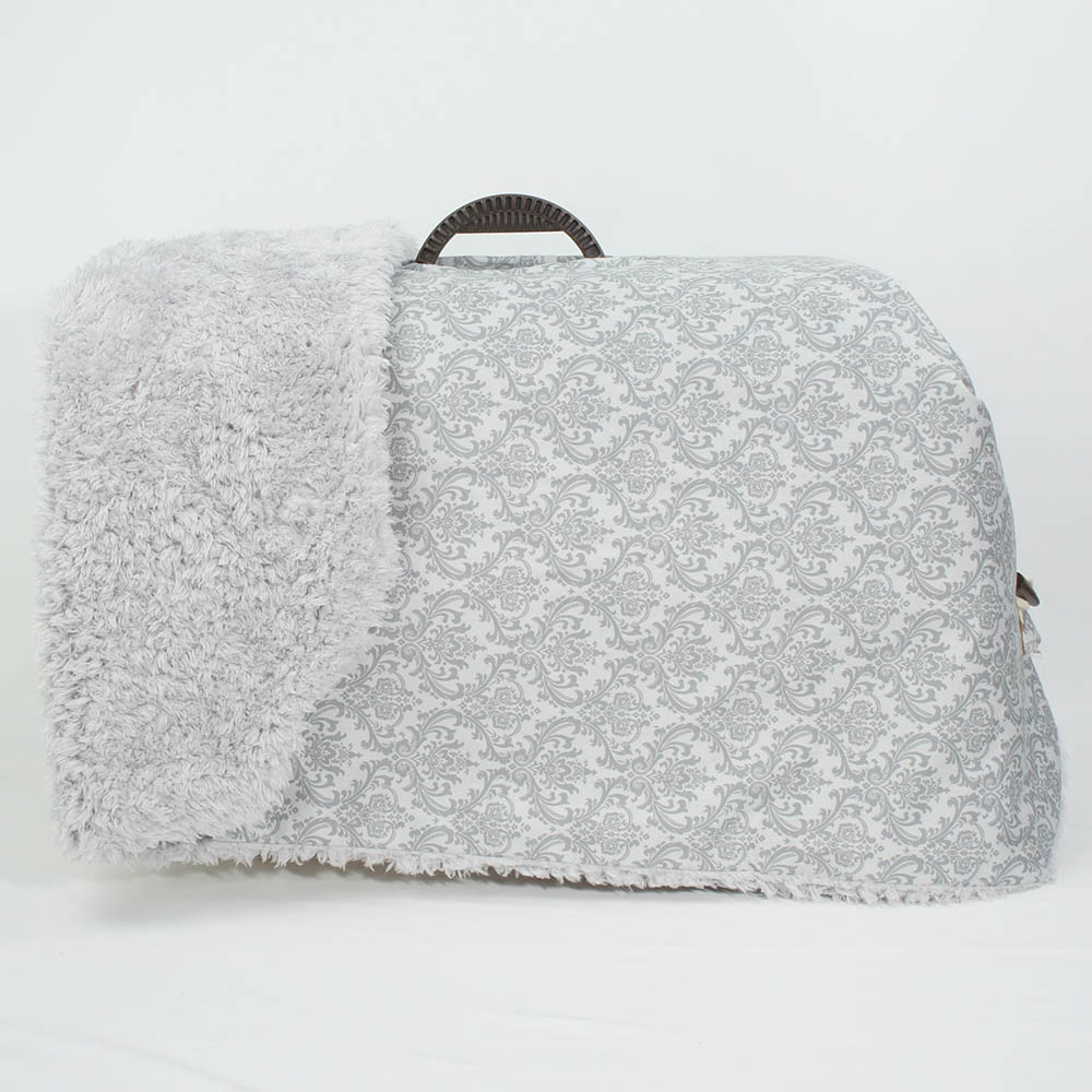 あったか３WAY キャリーカバーブランケット ダマスク グレーファー＜マルチ幅＞ Mサイズ（トグルボタン付き）