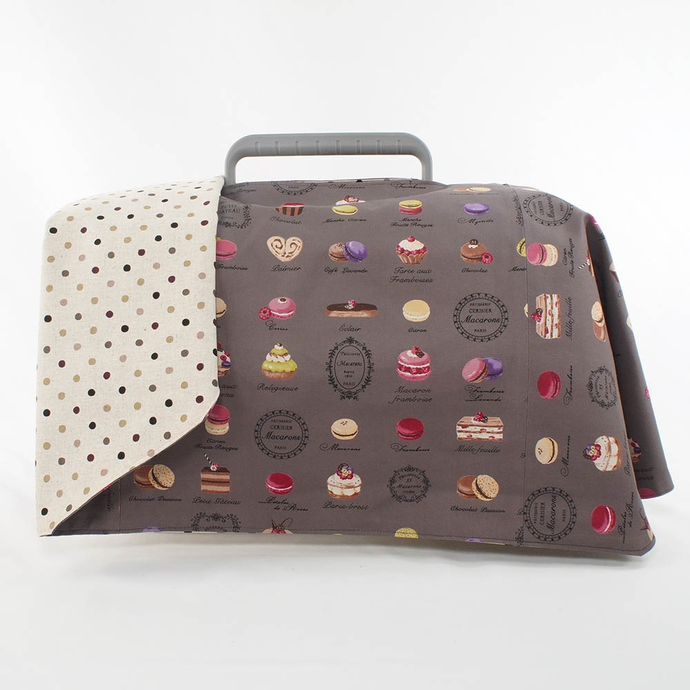 Helen's クレートカバー マカロンチョコドット Sサイズ トグルボタン無し