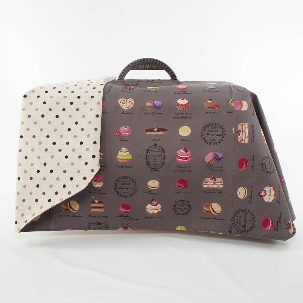 Helen's クレートカバー マカロンチョコドット Sサイズ トグルボタン無し