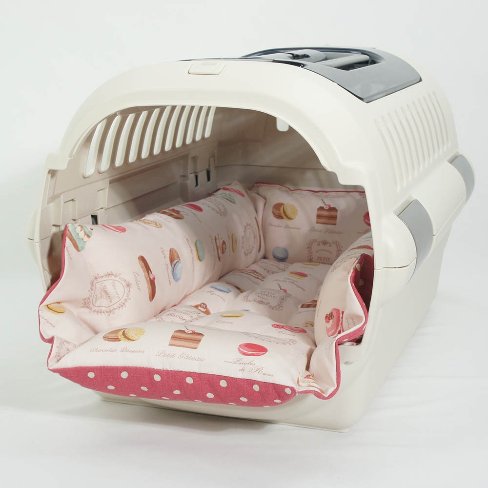 ペットが喜ぶ キャリークッションベッド/クレートクッション マカロンピンクドット Sサイズ