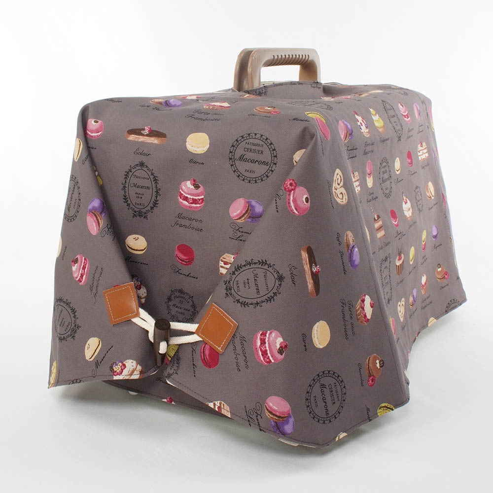 Helen's クレートカバー マカロンチョコドット Sサイズ トグルボタン付き