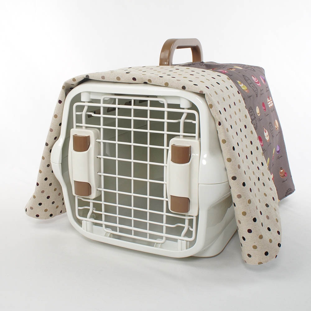 Helen's クレートカバー マカロンチョコドット Sサイズ トグルボタン付き