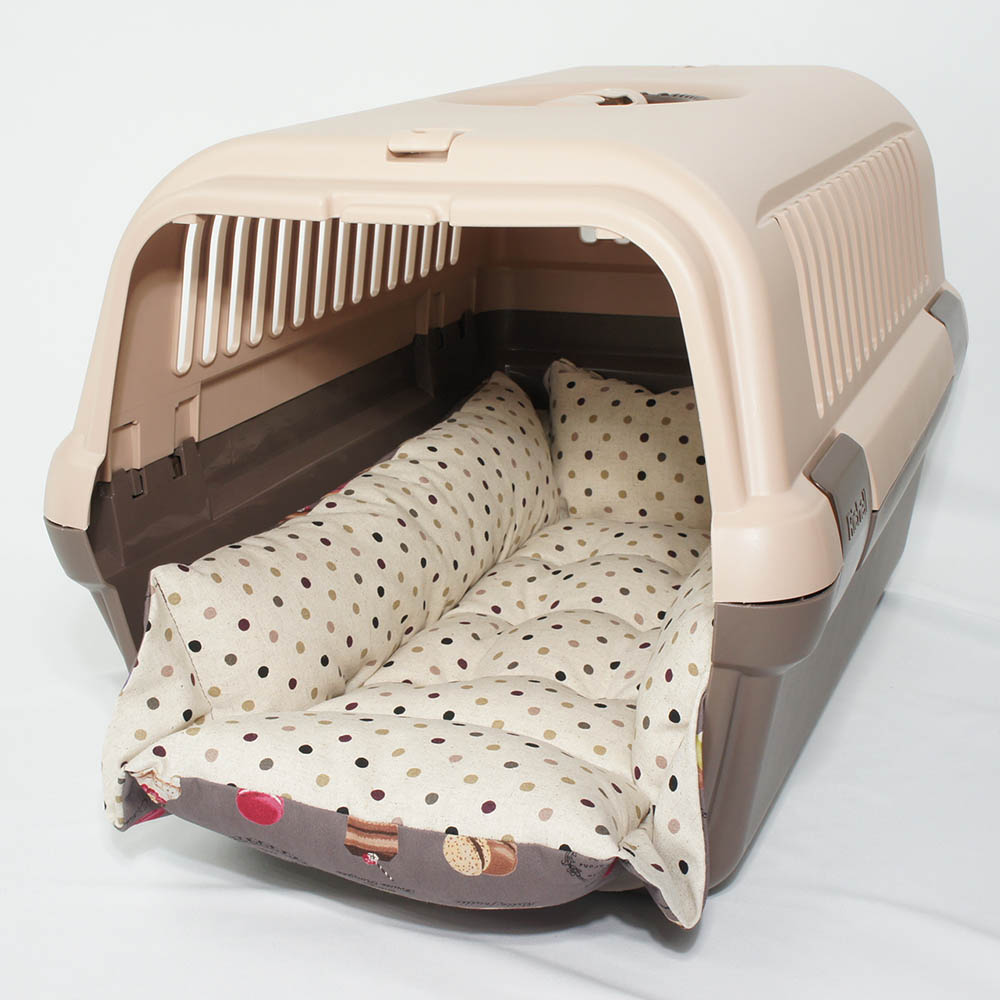 ペットが喜ぶ キャリークッションベッド/クレートクッション マカロンチョコドット Mサイズ
