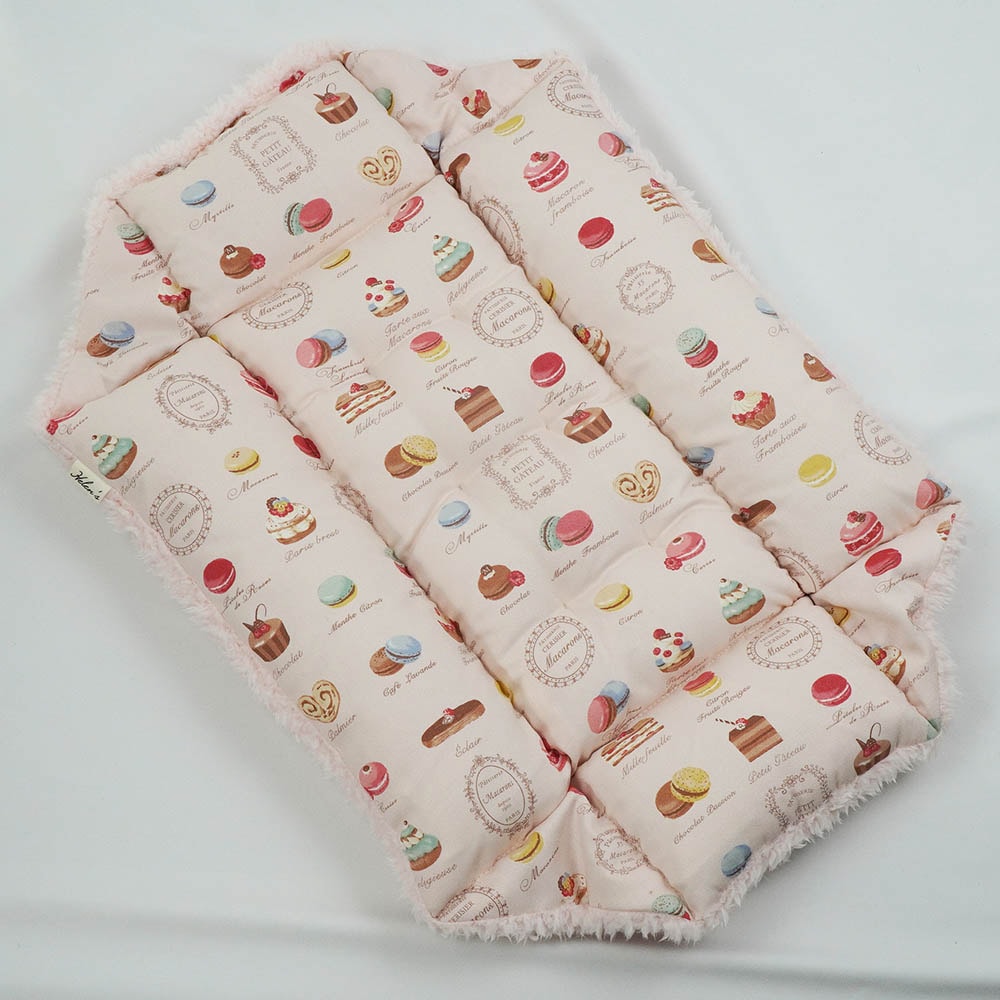 ペットが喜ぶ キャリークッションベッド/クレートクッション マカロンシャービーピンクファー Sサイズ