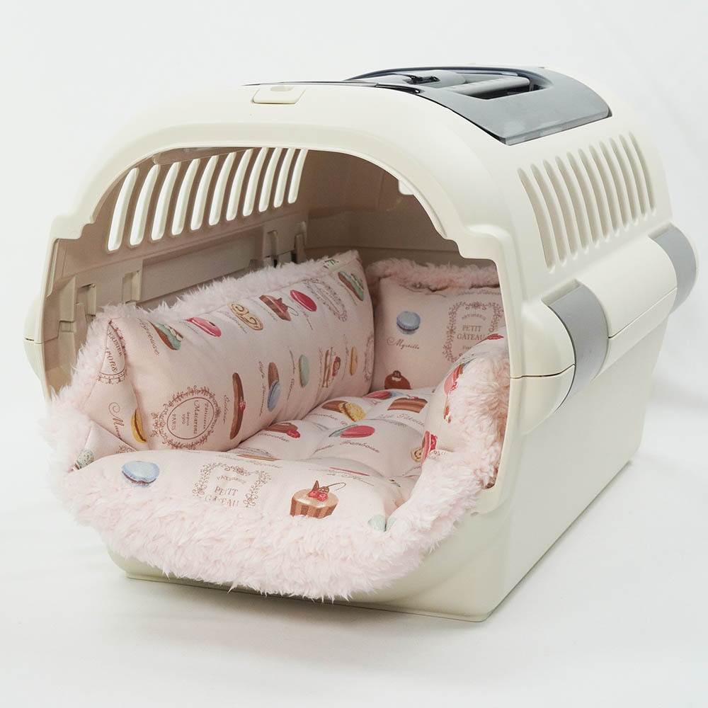 ペットが喜ぶ キャリークッションベッド/クレートクッション マカロンシャービーピンクファー Sサイズ