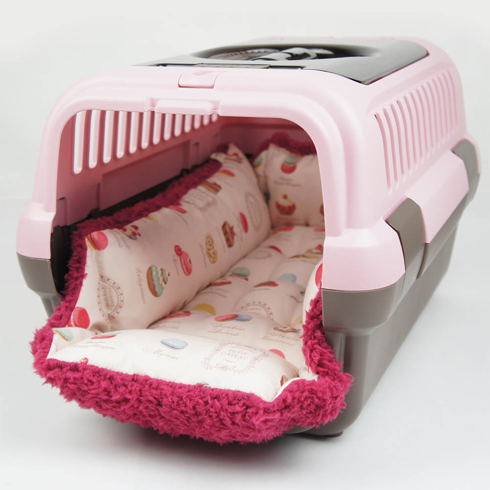 ペットが喜ぶ キャリークッションベッド/クレートクッション マカロンピンクファーラズベリー Sサイズ