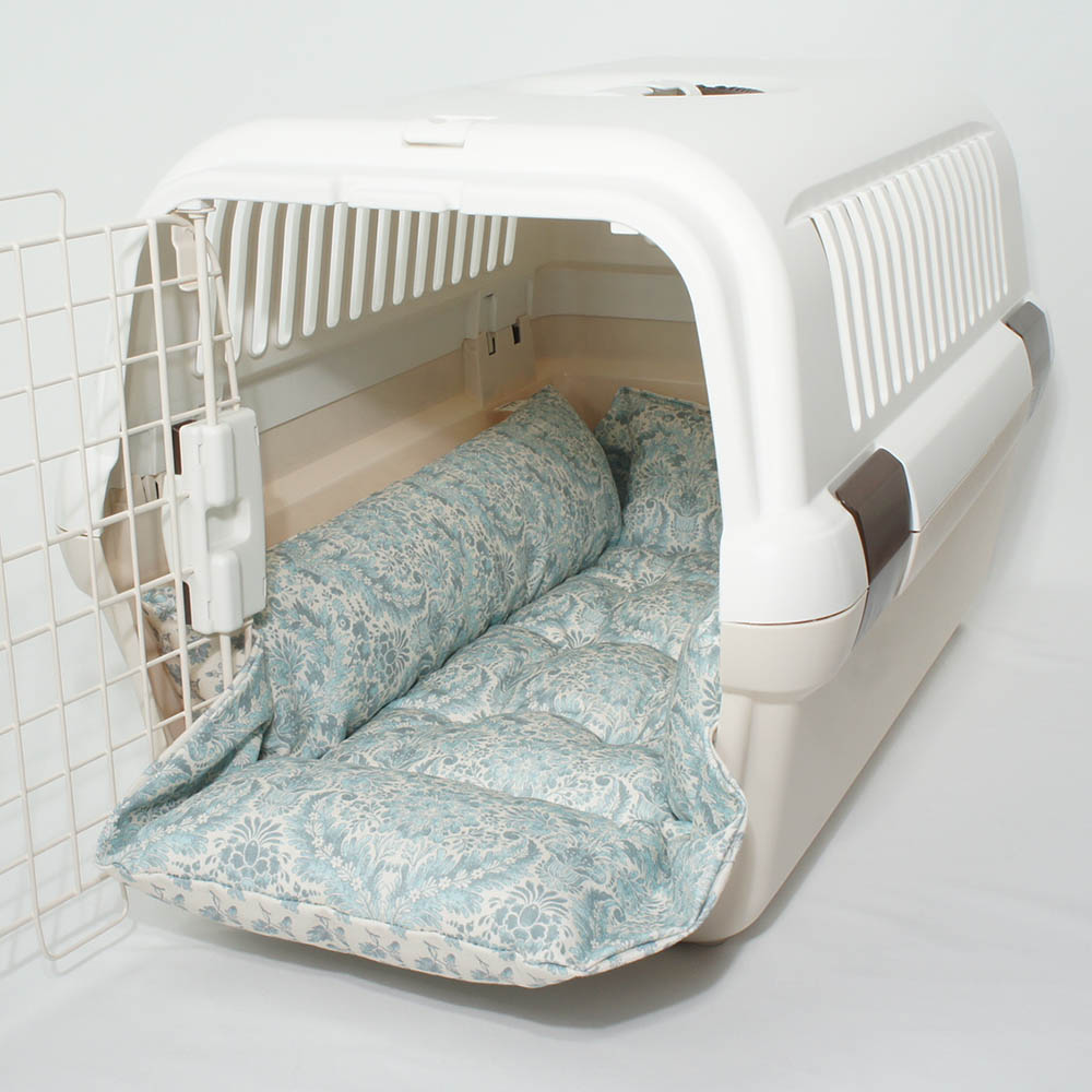 ペットが喜ぶ キャリークッションベッド/クレートクッション  royal albert ダマスク アラベスク サックスブルー Mサイズ