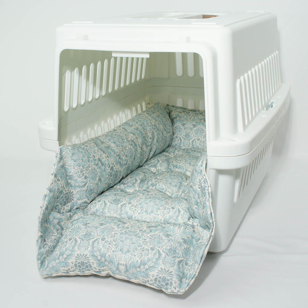 ペットが喜ぶ キャリークッションベッド/クレートクッション  royal albert ダマスク アラベスク サックスブルー Mサイズ