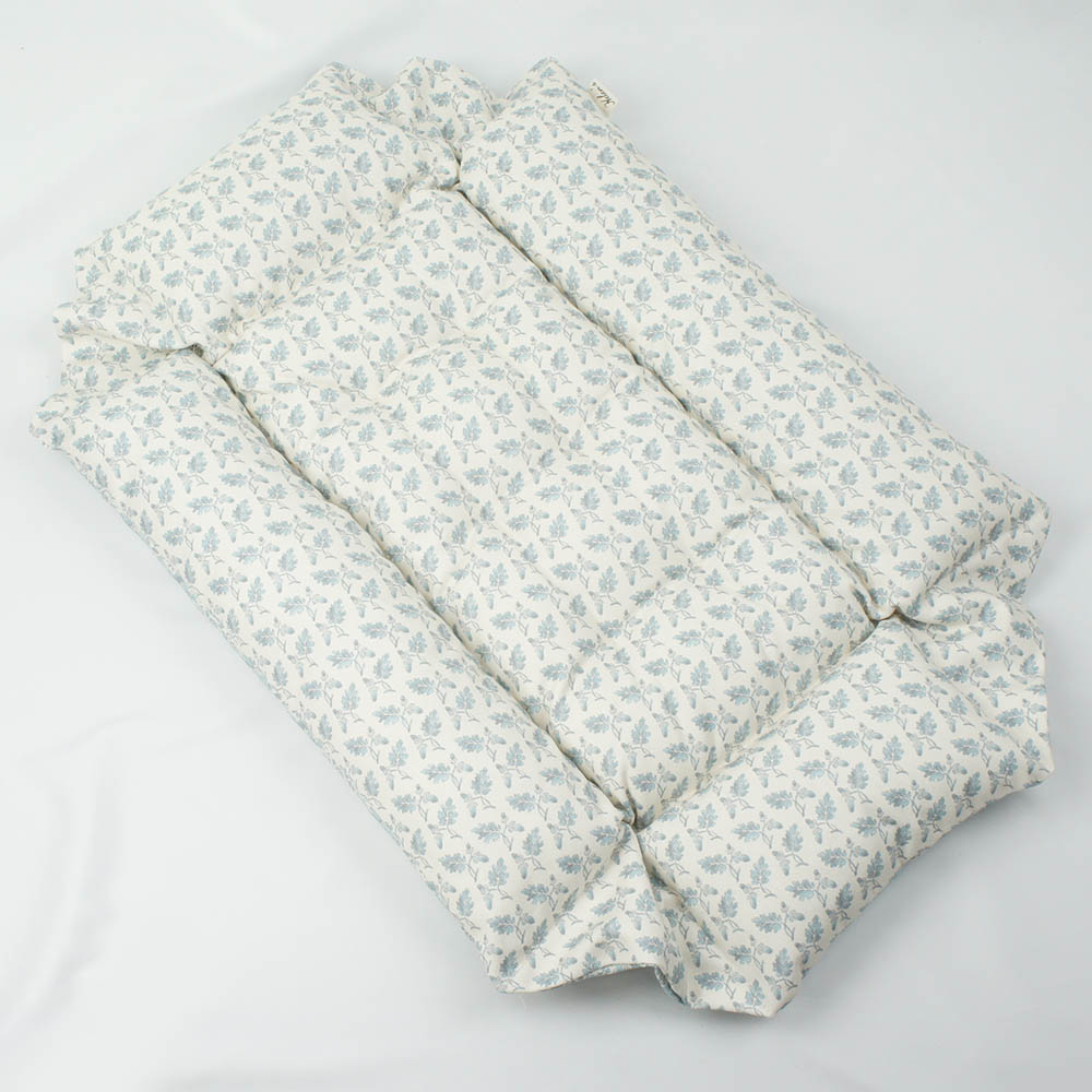 ペットが喜ぶ キャリークッションベッド/クレートクッション  royal albert ダマスク アラベスク サックスブルー Mサイズ