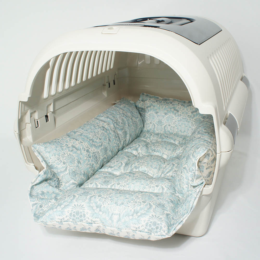 ペットが喜ぶ キャリークッションベッド/クレートクッション  royal albert ダマスク アラベスク サックスブルー Mサイズ