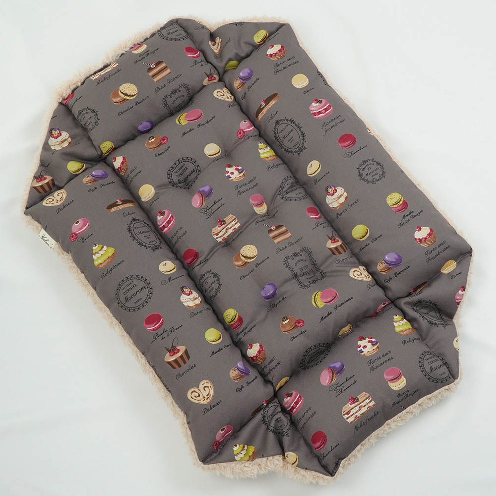 ペットが喜ぶ キャリークッションベッド/クレートクッション マカロンチョコファー Sサイズ