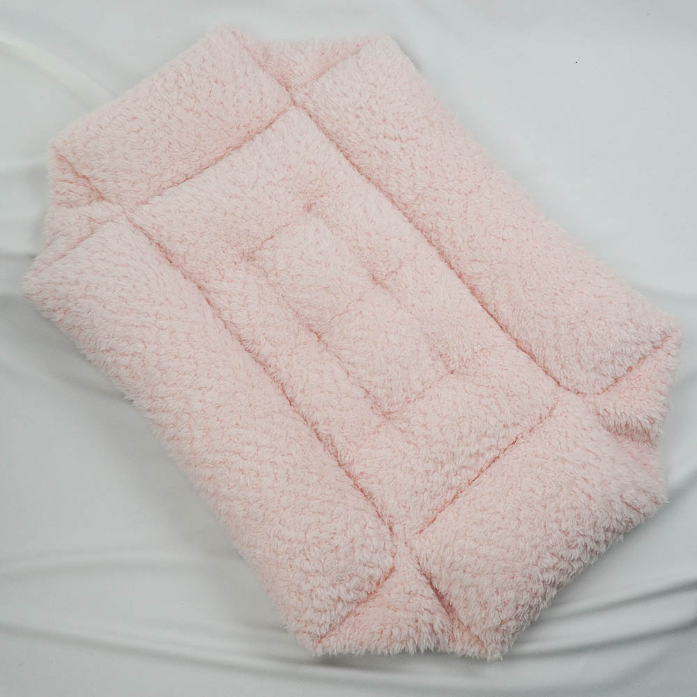 ペットが喜ぶ キャリークッションベッド/クレートクッション マカロンシャービーピンクファー Mサイズ