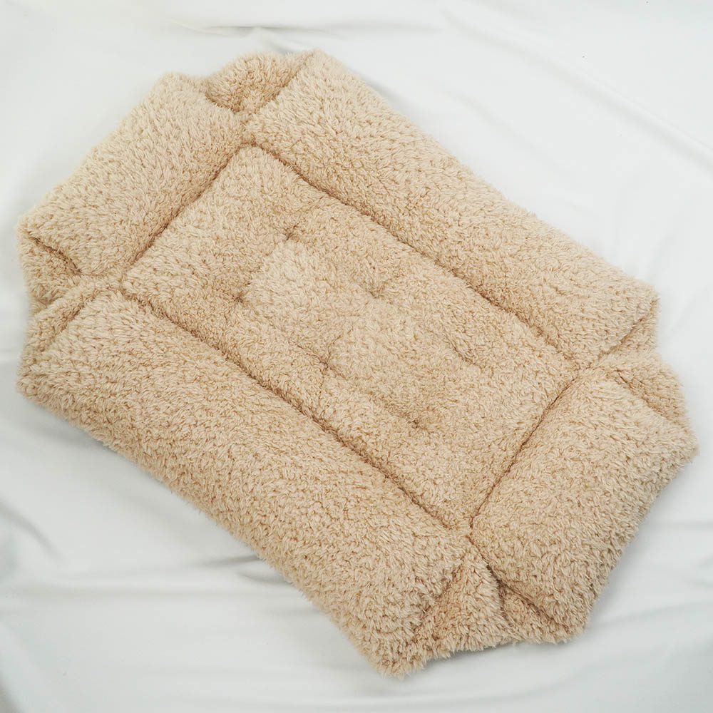 ペットが喜ぶ キャリークッションベッド/クレートクッション マカロンチョコファー Mサイズ