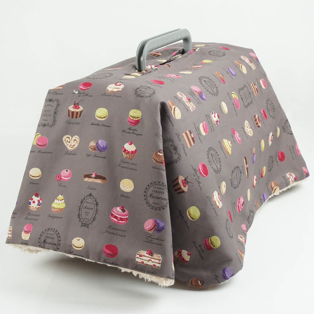 あったか3WAY キャリーカバーブランケット マカロンチョコ <マルチ幅> Sサイズ(トグルボタン無し)