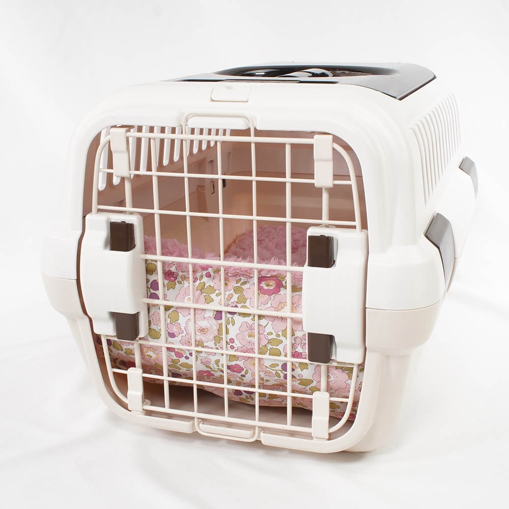 あごのせ縁無しクッション/クレートクッション リバティプリント Betsy ピンクファー Sサイズ