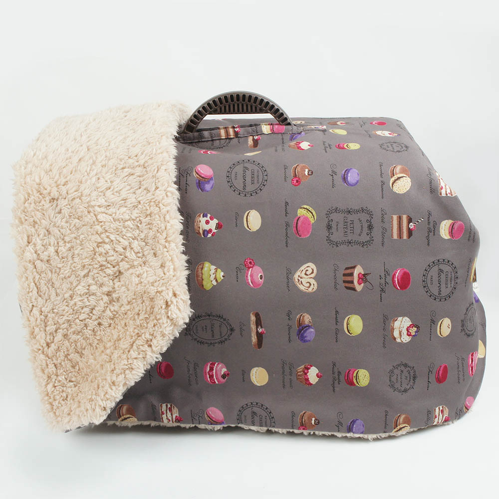 あったか３WAY キャリーカバーブランケット マカロンチョコ ＜マルチ幅＞ Sサイズ（トグルボタン付き）