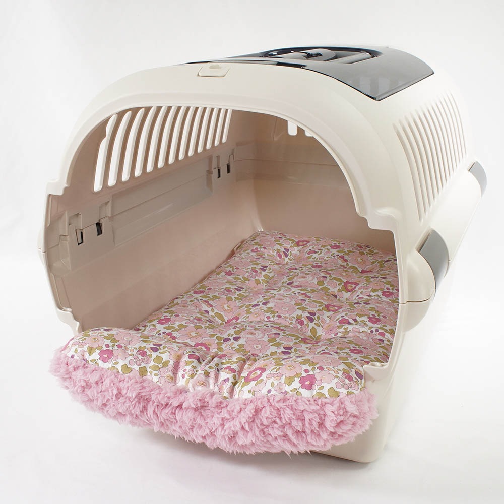 あごのせ縁無しクッション/クレートクッション リバティプリント Betsy ピンクファー Mサイズ