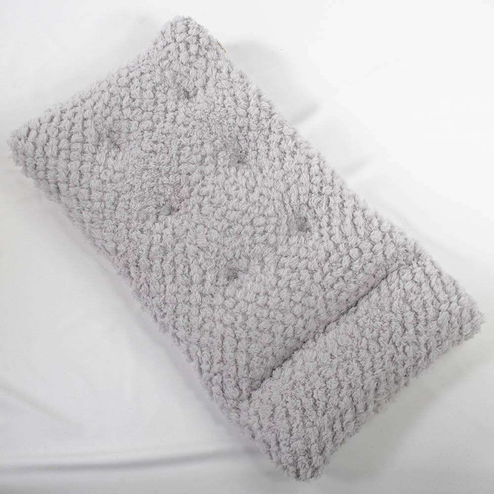 あごのせ縁無しクッション/クレートクッション リバティプリント Betsy グレーファー Mサイズ