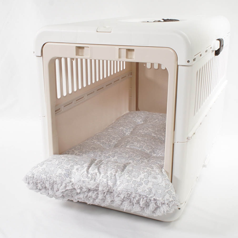 あごのせ縁無しクッション/クレートクッション リバティプリント Betsy グレーファー Mサイズ