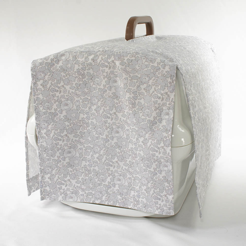 目隠しイージーカバー ショルダーベルト対応 リバティプリント Betsy グレー＜マルチ幅＞ Mサイズ