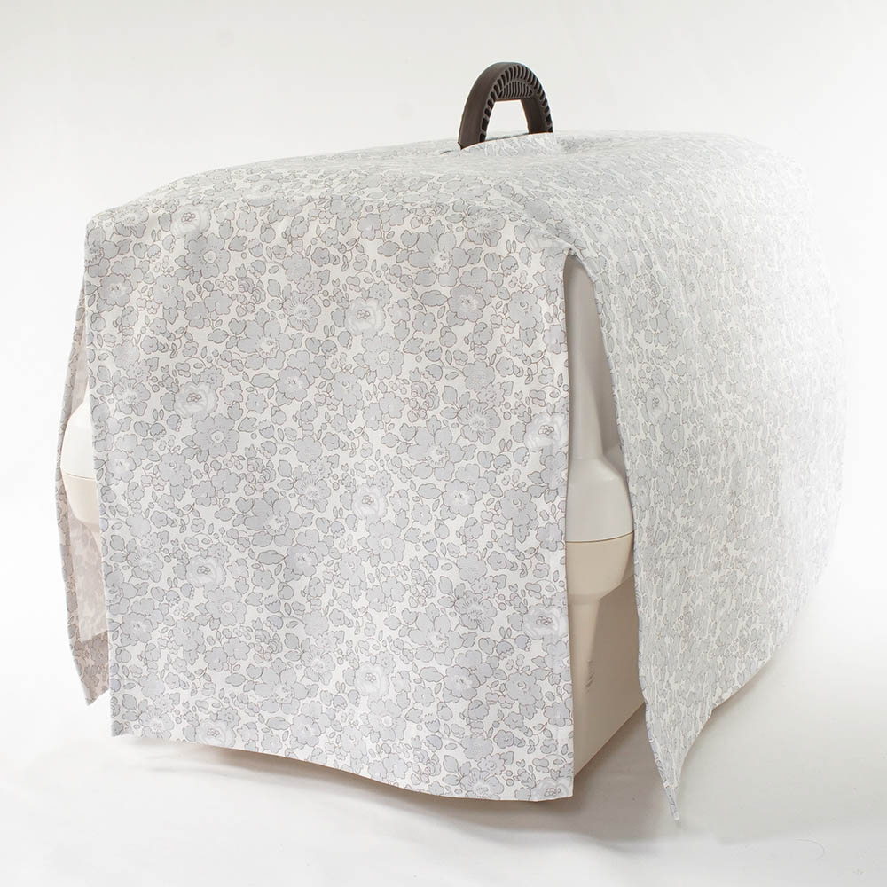 目隠しイージーカバー ショルダーベルト対応 リバティプリント Betsy グレー＜マルチ幅＞ Mサイズ