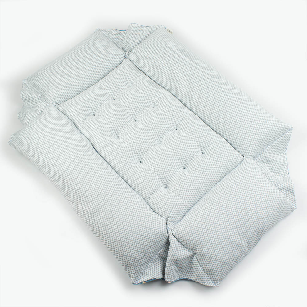 ペットが喜ぶ 夏用キャリークッションベッド iCOLD 接触冷感 NINAクッカタルハ ブルー Ｌサイズ