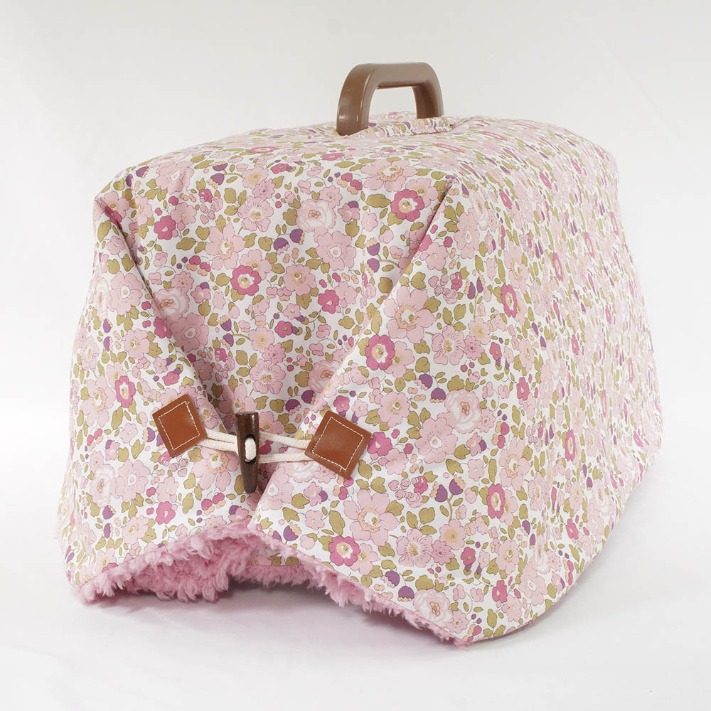 あったか3WAY キャリーカバーブランケット リバティプリント Betsy ピンクファー<マルチ幅> Sサイズ(トグルボタン付き)