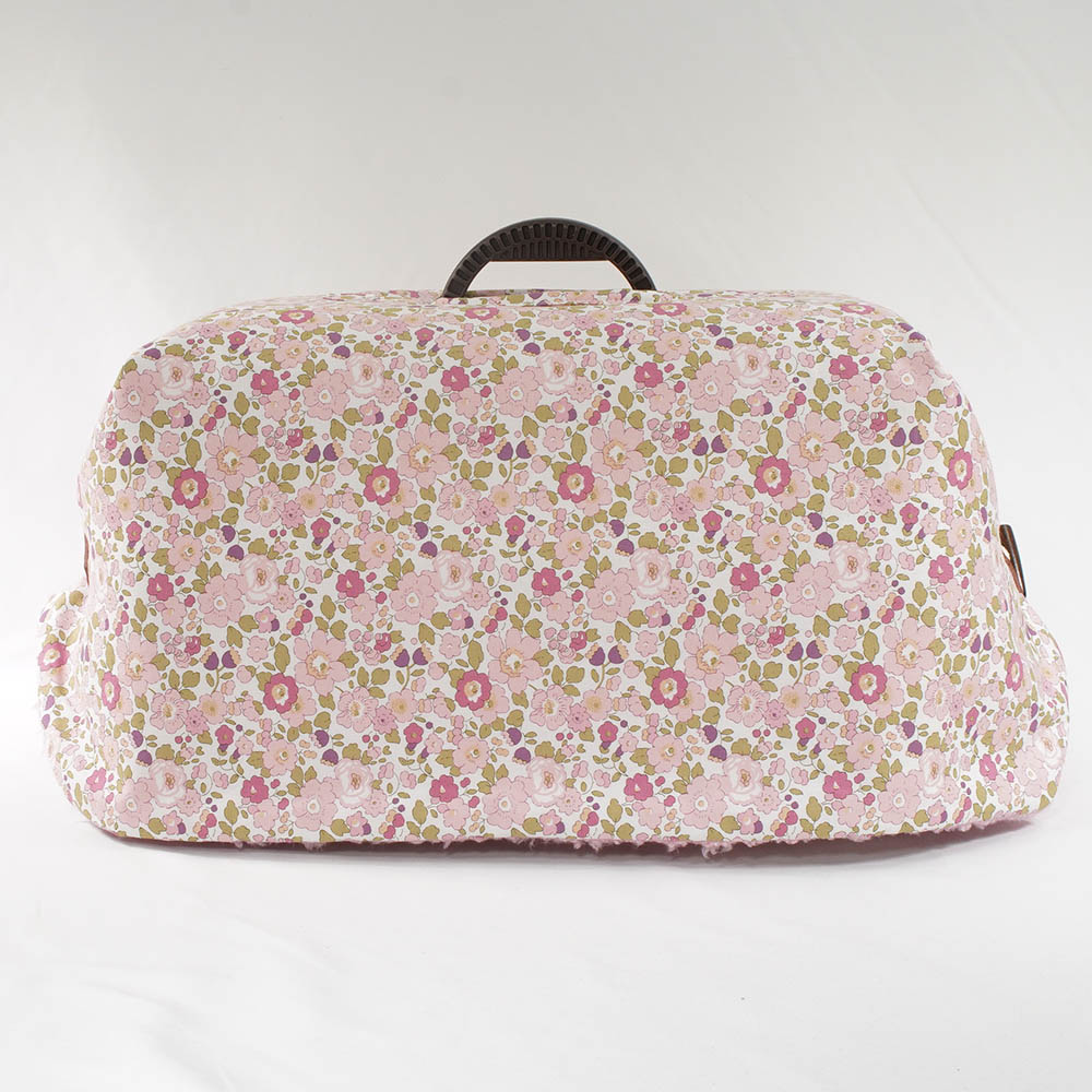 あったか3WAY キャリーカバーブランケット リバティプリント Betsy ピンクファー<マルチ幅> Sサイズ(トグルボタン付き)