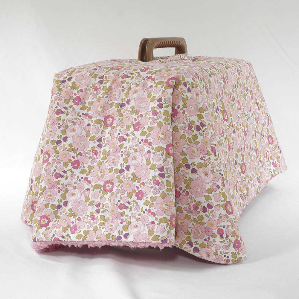あったか3WAY キャリーカバーブランケット リバティプリント Betsy ピンクファー<マルチ幅> Sサイズ(トグルボタン無し)
