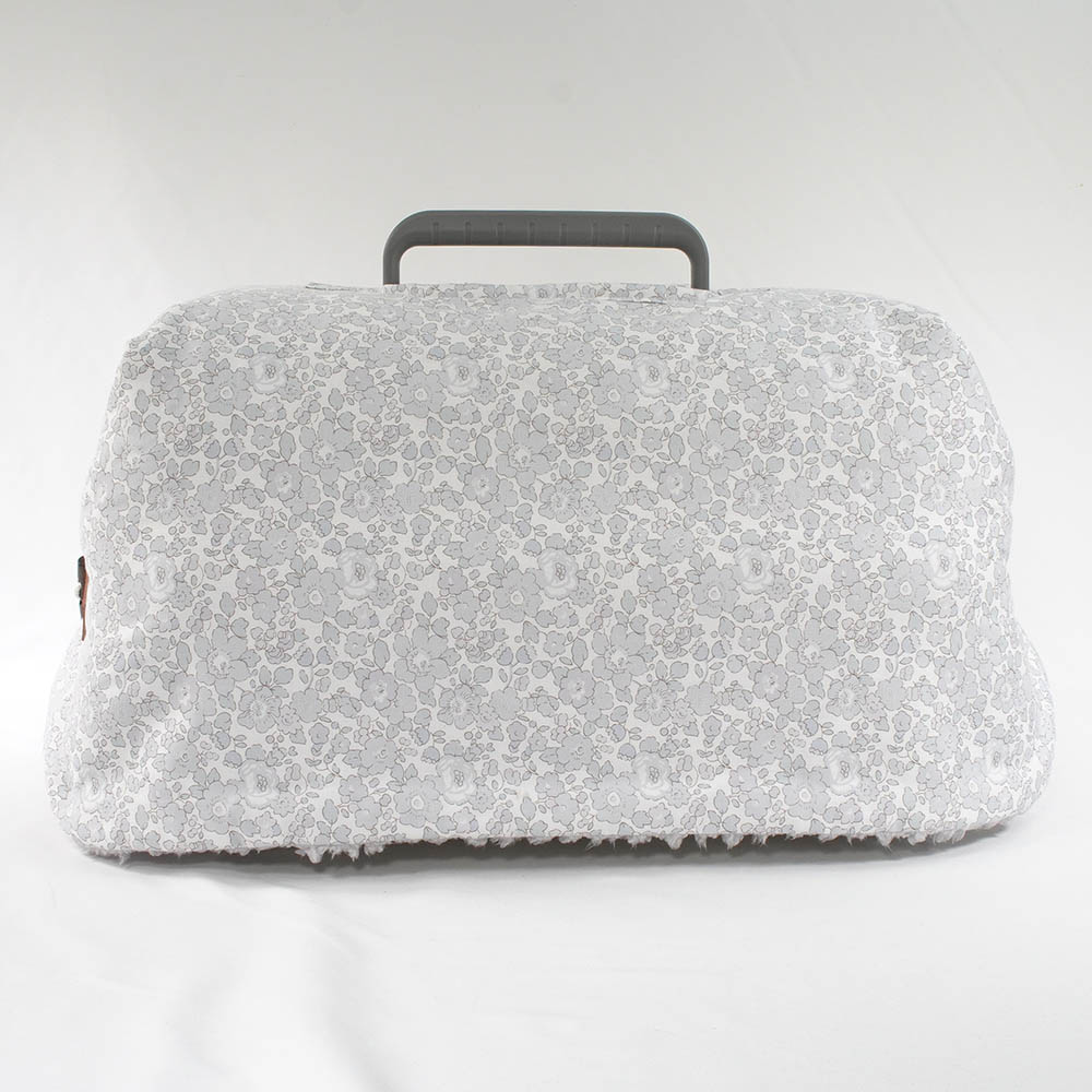 あったか３WAY キャリーカバーブランケット リバティプリント Betsy グレーファー＜マルチ幅＞ Sサイズ（トグルボタン付き）