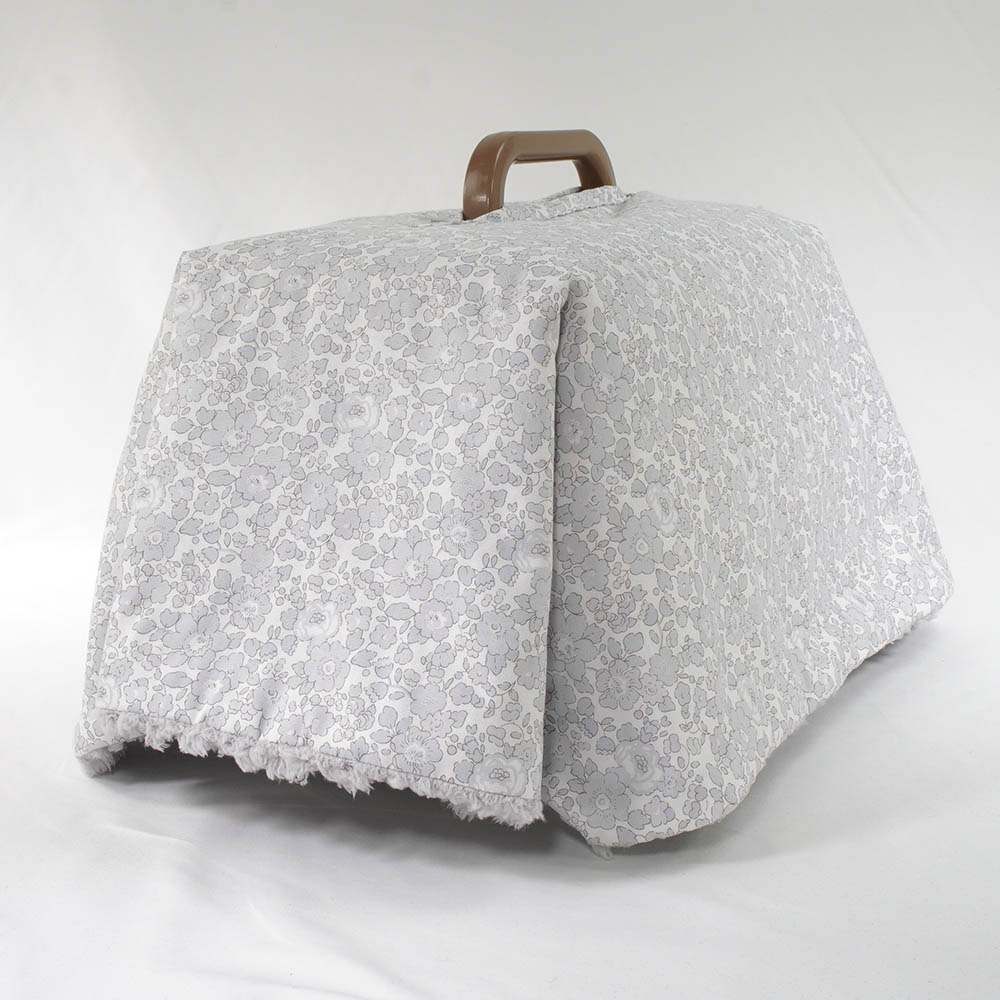 あったか３WAY キャリーカバーブランケット リバティプリント Betsy グレーファー＜マルチ幅＞ Sサイズ（トグルボタン無し）