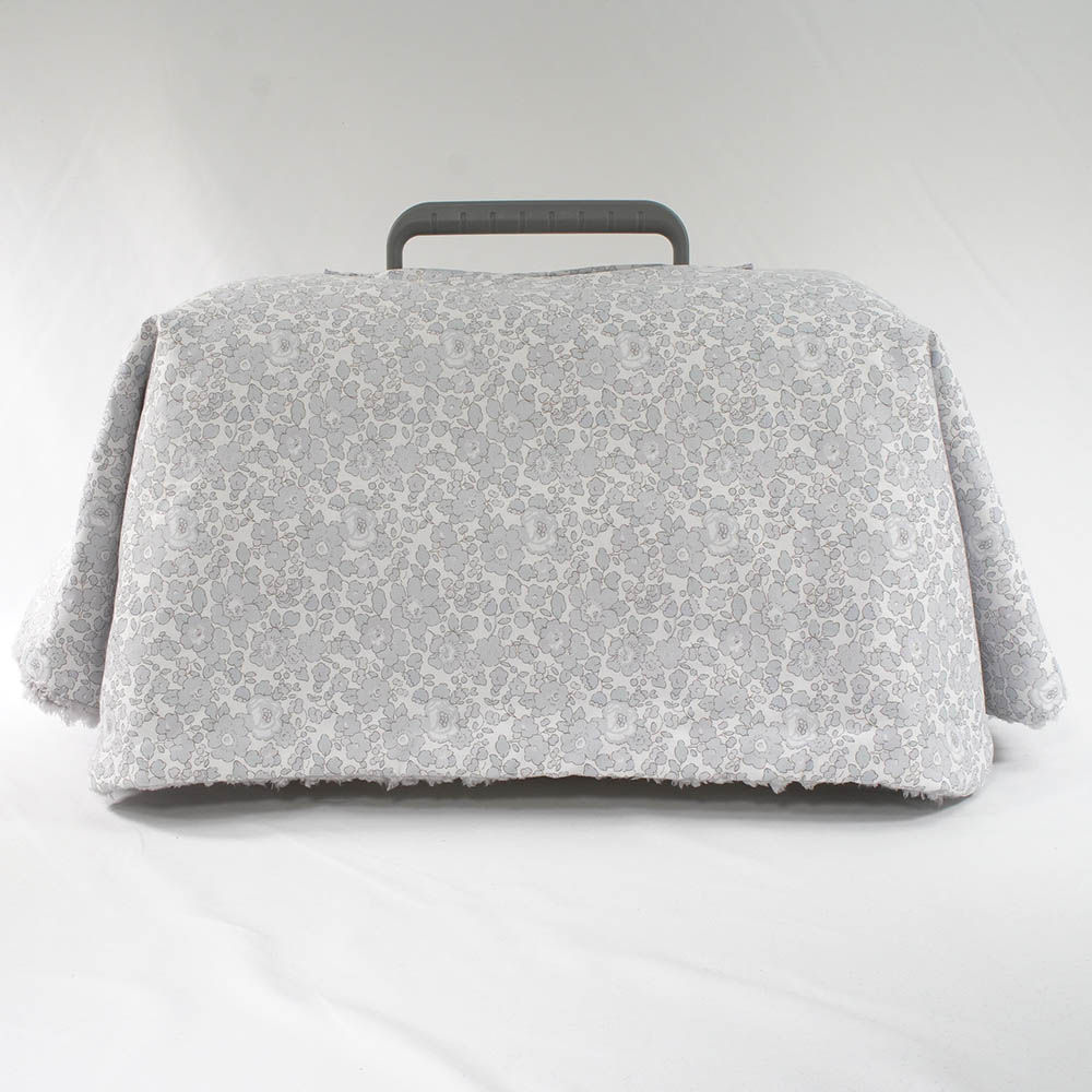 あったか３WAY キャリーカバーブランケット リバティプリント Betsy グレーファー＜マルチ幅＞ Sサイズ（トグルボタン無し）