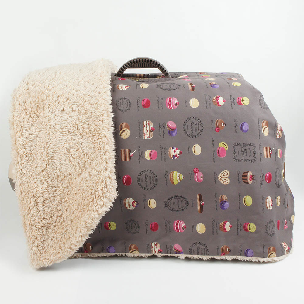 あったか３WAY キャリーカバーブランケット マカロンチョコ ＜マルチ幅＞ Mサイズ（トグルボタン付き）