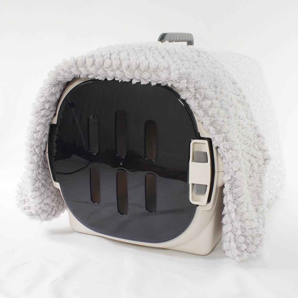 あったか３WAY キャリーカバーブランケット リバティプリント Betsy グレーファー＜マルチ幅＞ Mサイズ（トグルボタン付き）