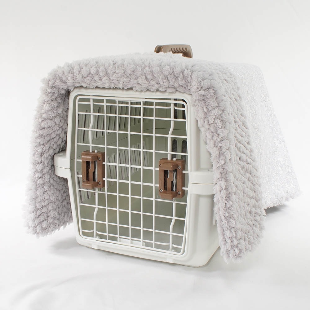 あったか３WAY キャリーカバーブランケット リバティプリント Betsy グレーファー＜マルチ幅＞ Mサイズ（トグルボタン無し）