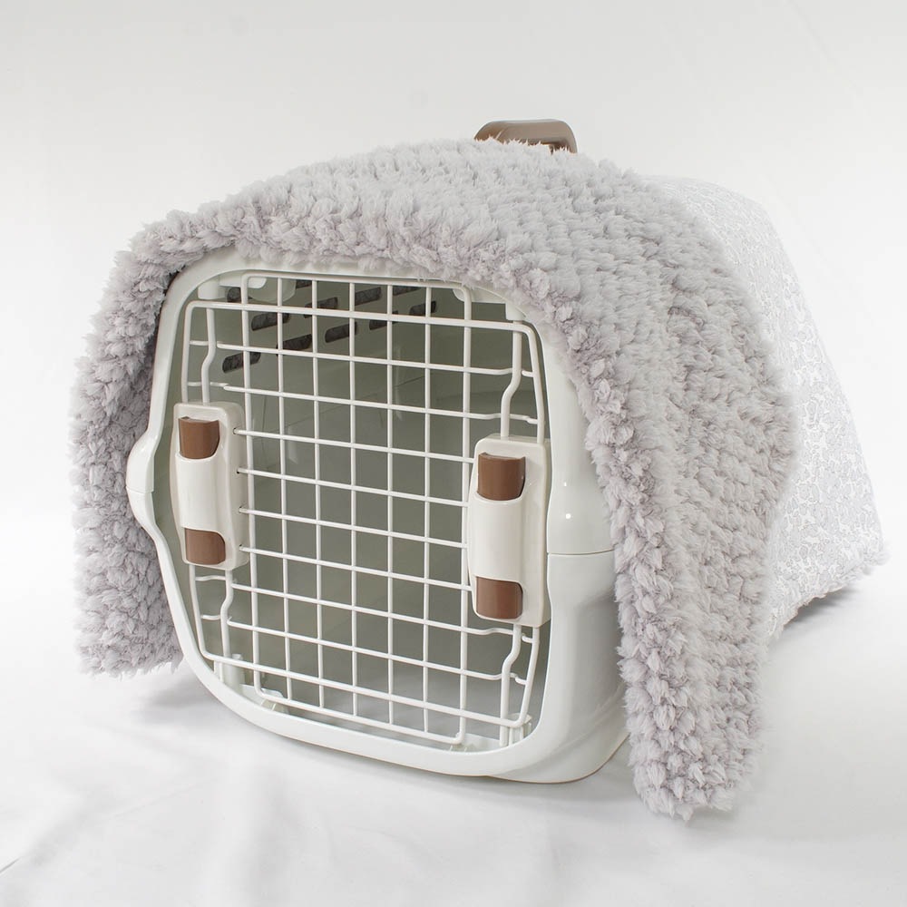 あったか３WAY キャリーカバーブランケット リバティプリント Betsy グレーファー＜マルチ幅＞ Mサイズ（トグルボタン無し）