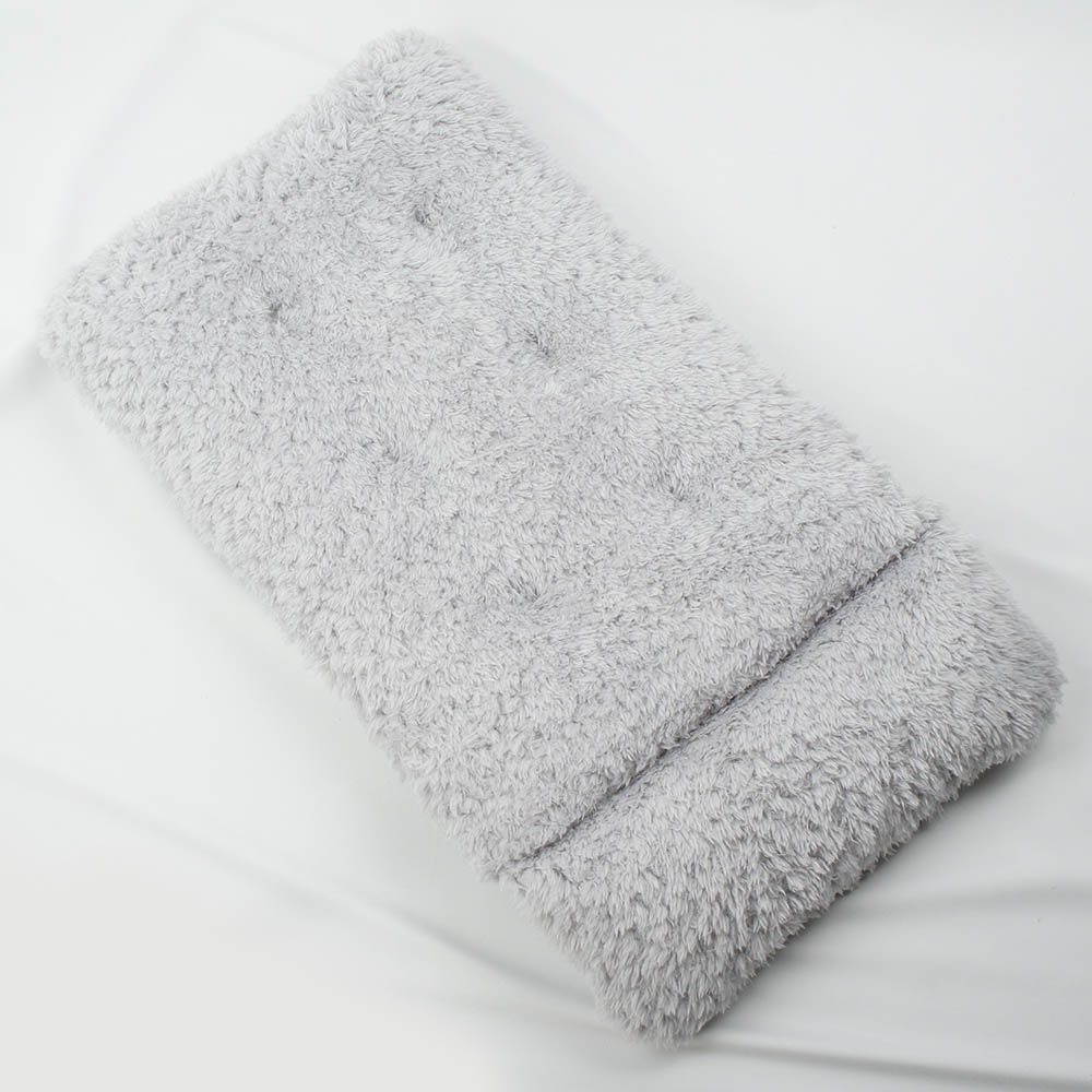 あごのせ縁無しクッション/クレートクッション ダマスク グレーファー Mサイズ