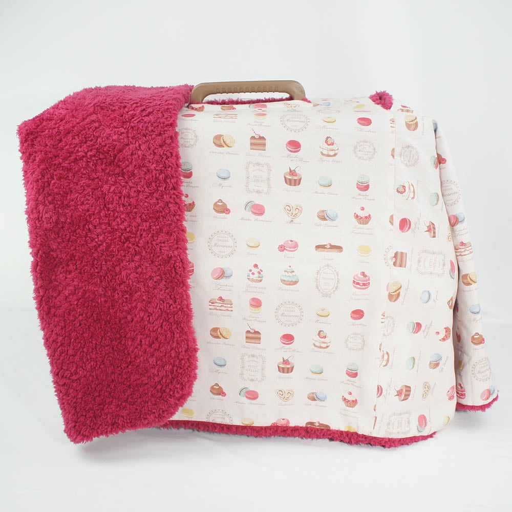 あったか３WAY キャリーカバーブランケット マカロンピンクラズベリー ＜マルチ幅＞ Ｌサイズ（トグルボタン無し）