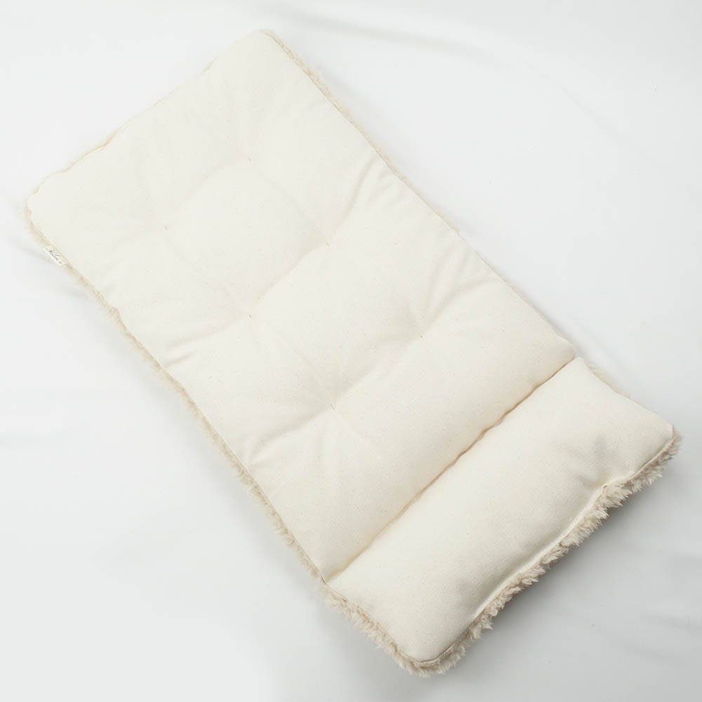 あごのせ縁無しクッション/クレートクッション カミカミ大好きちゃん用 ８号帆布生地 生成ファー Mサイズ