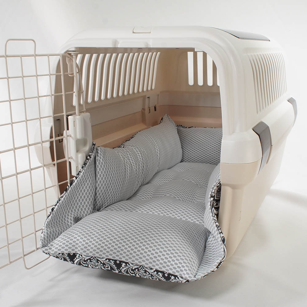 ペットが喜ぶ 夏用キャリークッションベッド iCOLD 接触冷感 ダマスク モスブラック Mサイズ