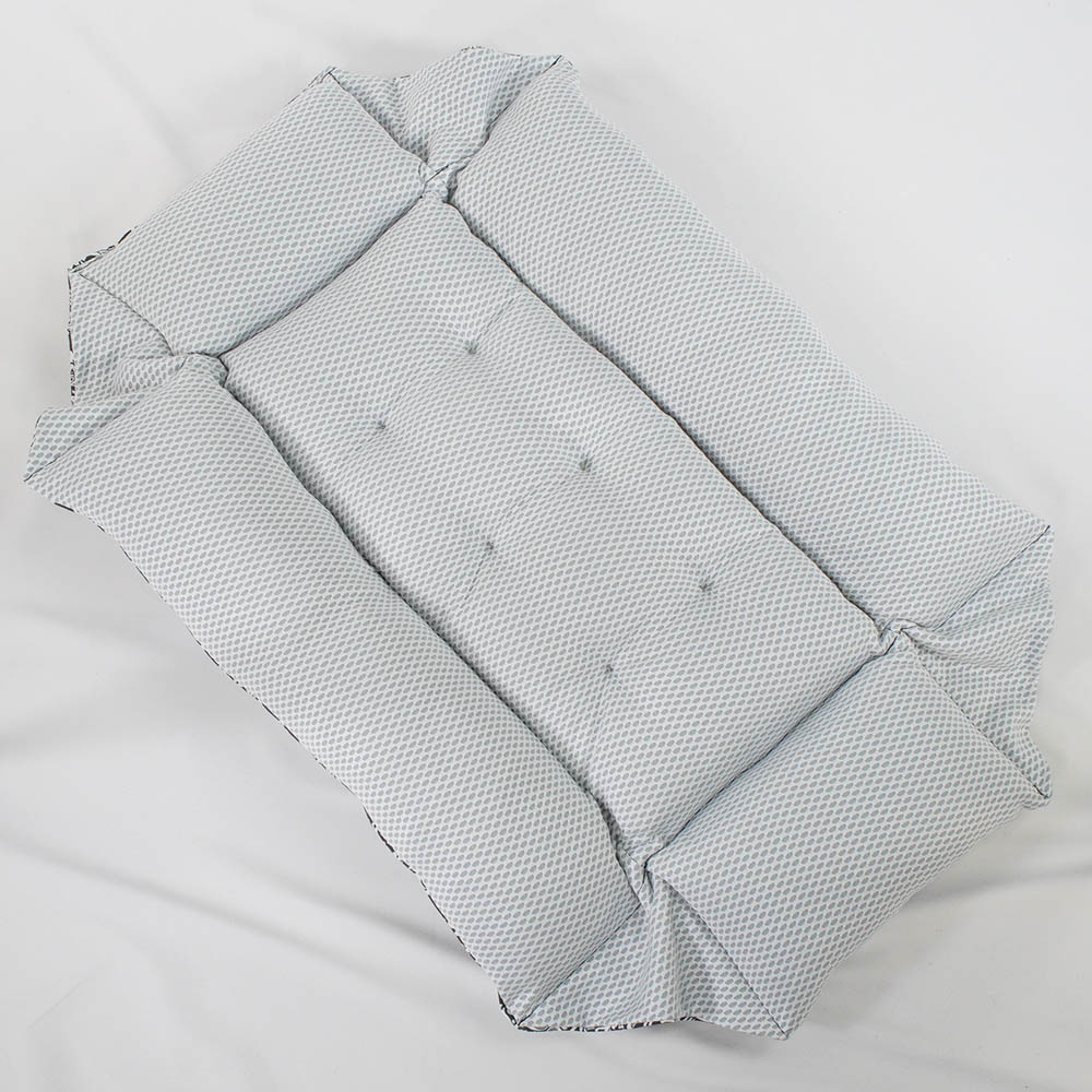 ペットが喜ぶ 夏用キャリークッションベッド iCOLD 接触冷感 ダマスク モスブラック Mサイズ