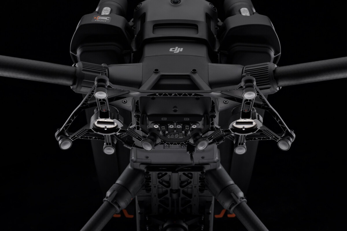 DJI Matrice 400 �ǥ奢�른��Х륳�ͥ��������׸��ѡ�