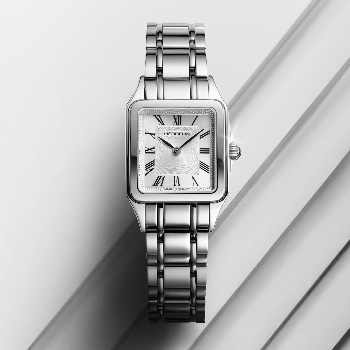 LUNA   ǥ  ᥿٥ С ޿