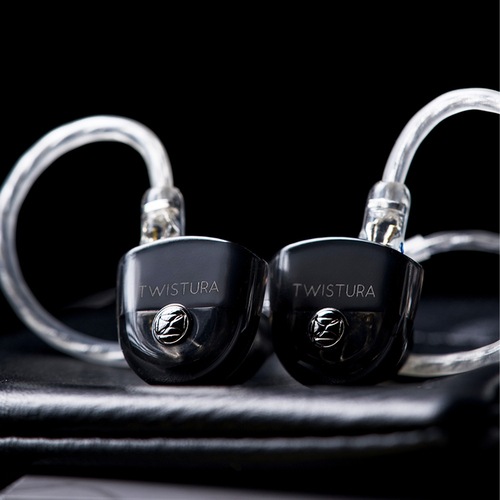 TWISTURA D-MINOR with MIC