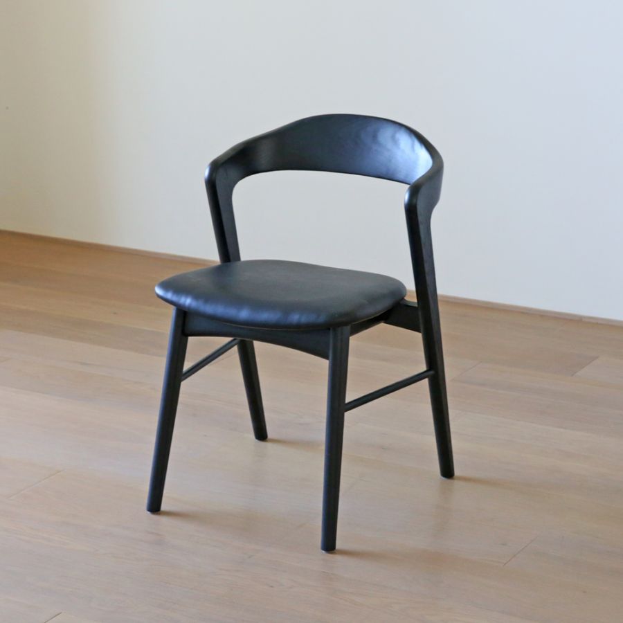 【30％OFF】【1台限り】【本社直営店】SWELL CHAIR オーク 黒塗装/黒座面 4