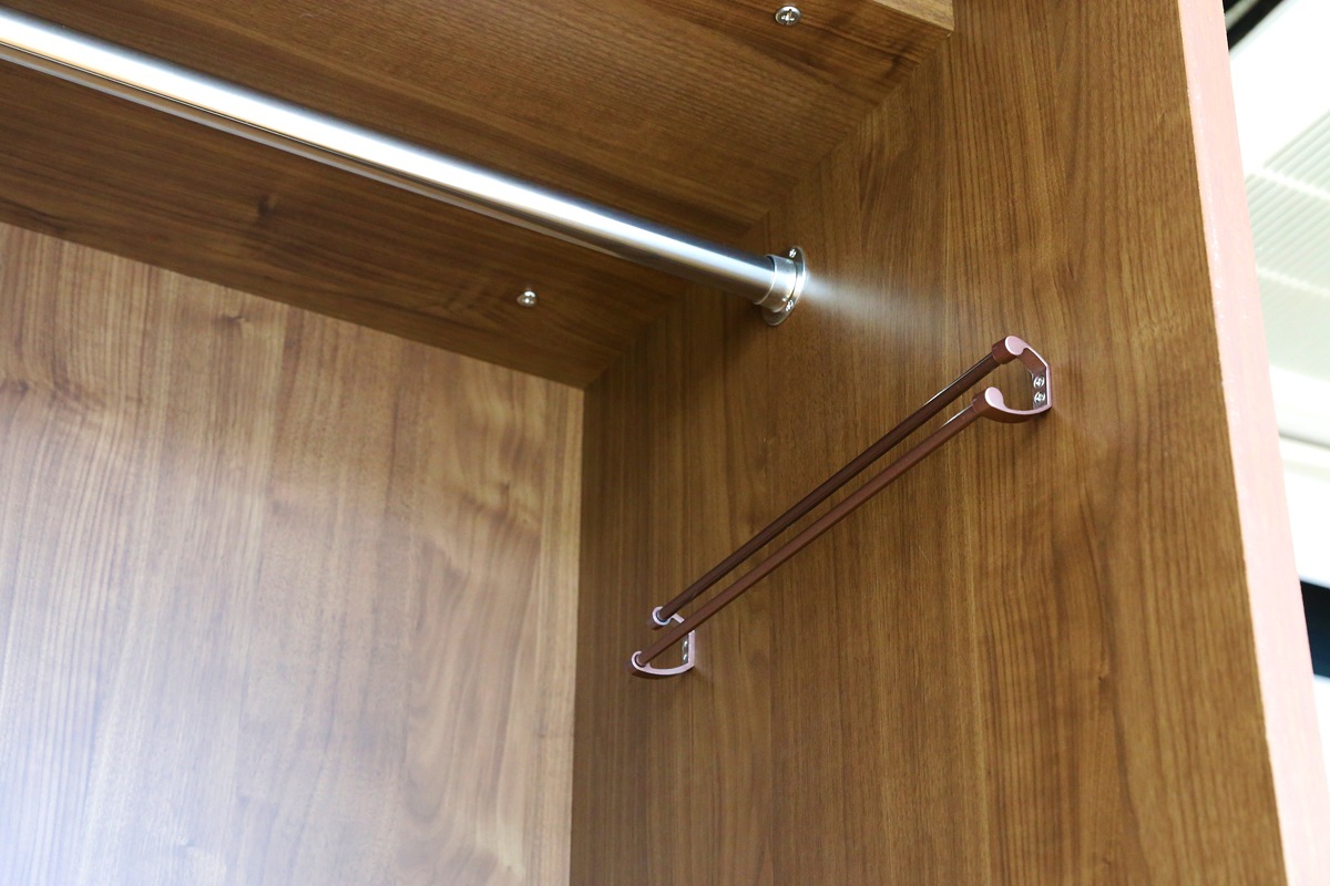 LECCE 120ワードローブ ウォルナット