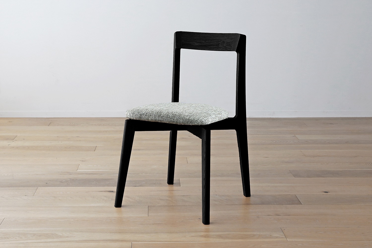 RIALTO CHAIR オーク 黒塗装/布座【受注生産品】